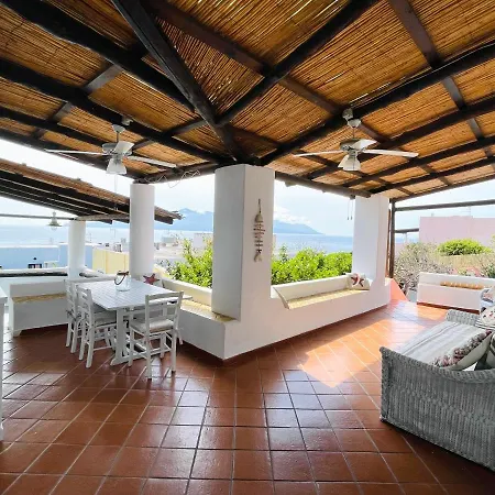 Maison d'hôtes Pomelia, Nel Corso Di A 50 Mt Dal Mare