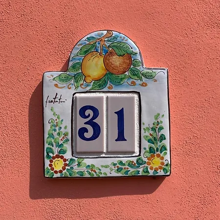 Guest house Pomelia, Nel Corso Di A 50 Mt Dal Mare *