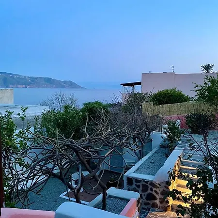 Guest house Pomelia, Nel Corso Di A 50 Mt Dal Mare